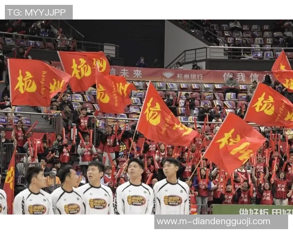 实时新闻篮球魅力无穷深入解析杭州篮球队的团队合作与默契精神